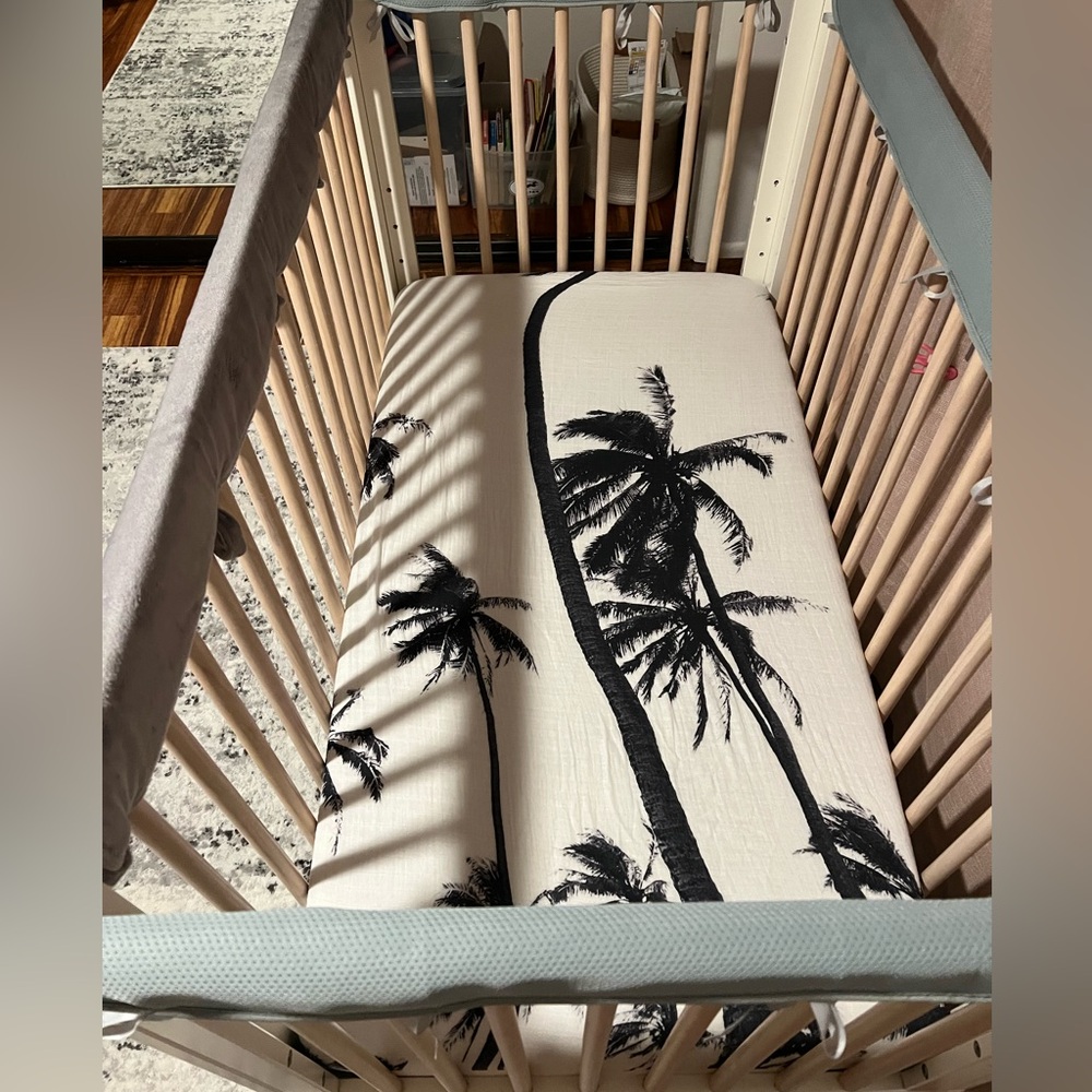 Coco moon Hawaii Standard Bamboo Crib Sheet